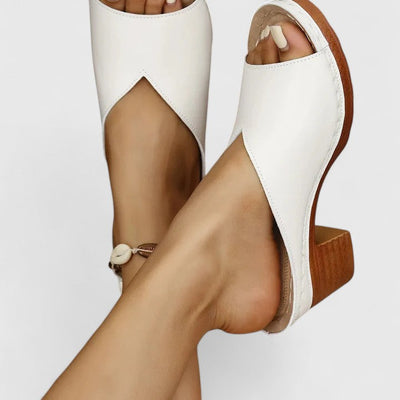 Skyllarr | Orthopedic Sandals