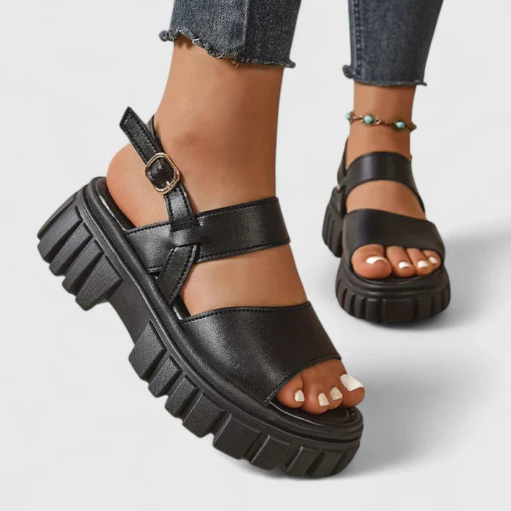 Quinzhel | Orthopedic Sandals