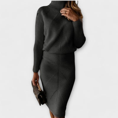 Two-piece set with fitted skirt