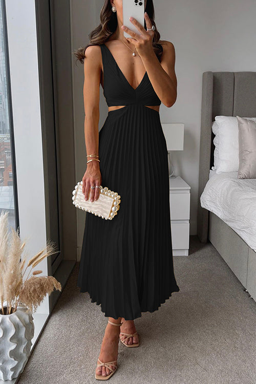 GISELLE | PLEATED CUTOUT DRESS