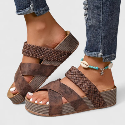 Novah | Orthopedic Sandals
