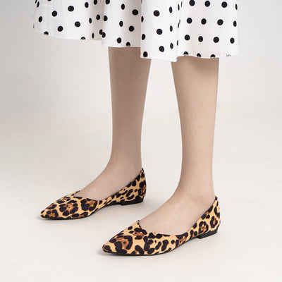 Valeria – Scarlet Spot Flats