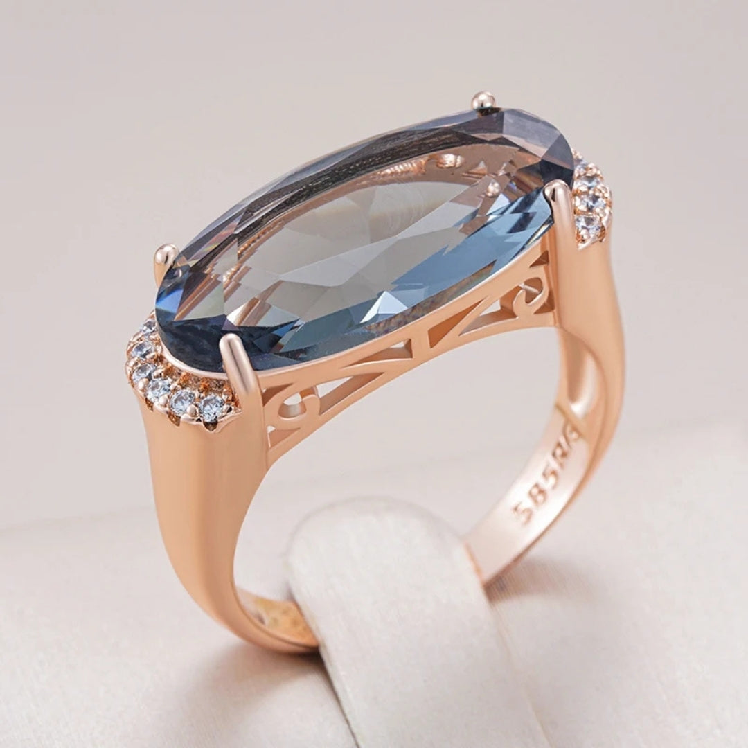 Elegant Blue Oval Crystal Gold Ring