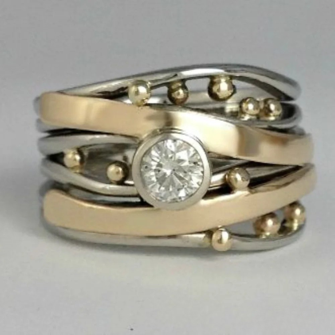 Vintage Gold-Tone Inlaid Zirkonia Ring