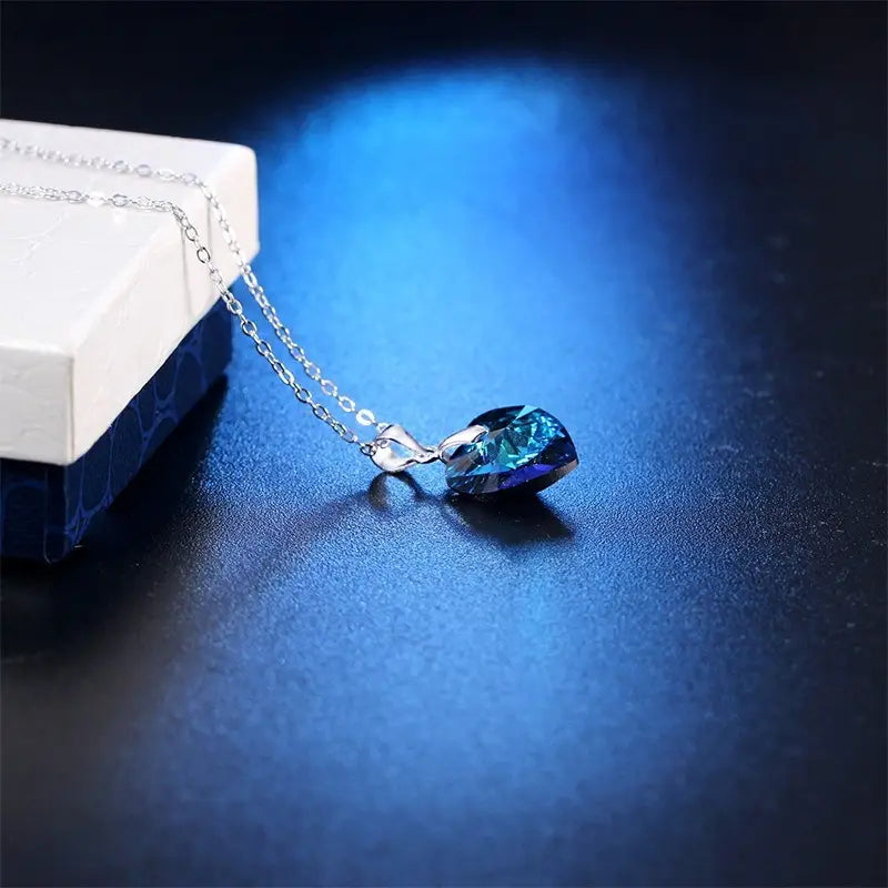 Lenora Caerwyn Jewelry Set | White Gold 18k