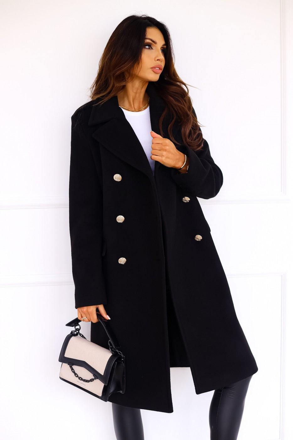 Women’s Long Coat – Wool Blend – Relaxed Fit – Double-Breasted – Wide Lapel Style