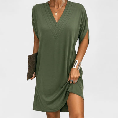 FIONA | RELAXED V-NECK DRESS
