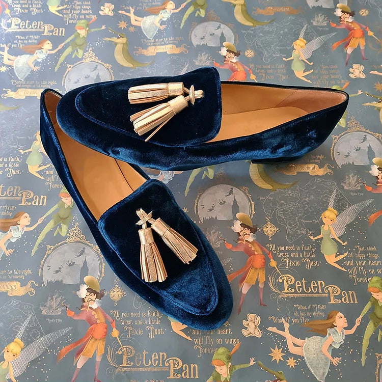 NORTHLINE STUDIO | MIDNIGHT ELEGANCE LOAFERS WITH CHAMPAGNE TASSELS