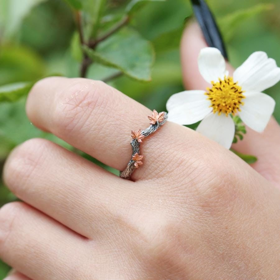 Hand-carved Twig Maple Leaf Ring