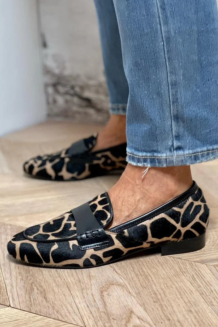 NORTHLINE STUDIO | ANIMAL PRINT LOAFER WITH ELEGANT DETAIL