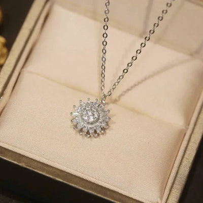Fortuna Stellaris Necklace | White Gold 18k