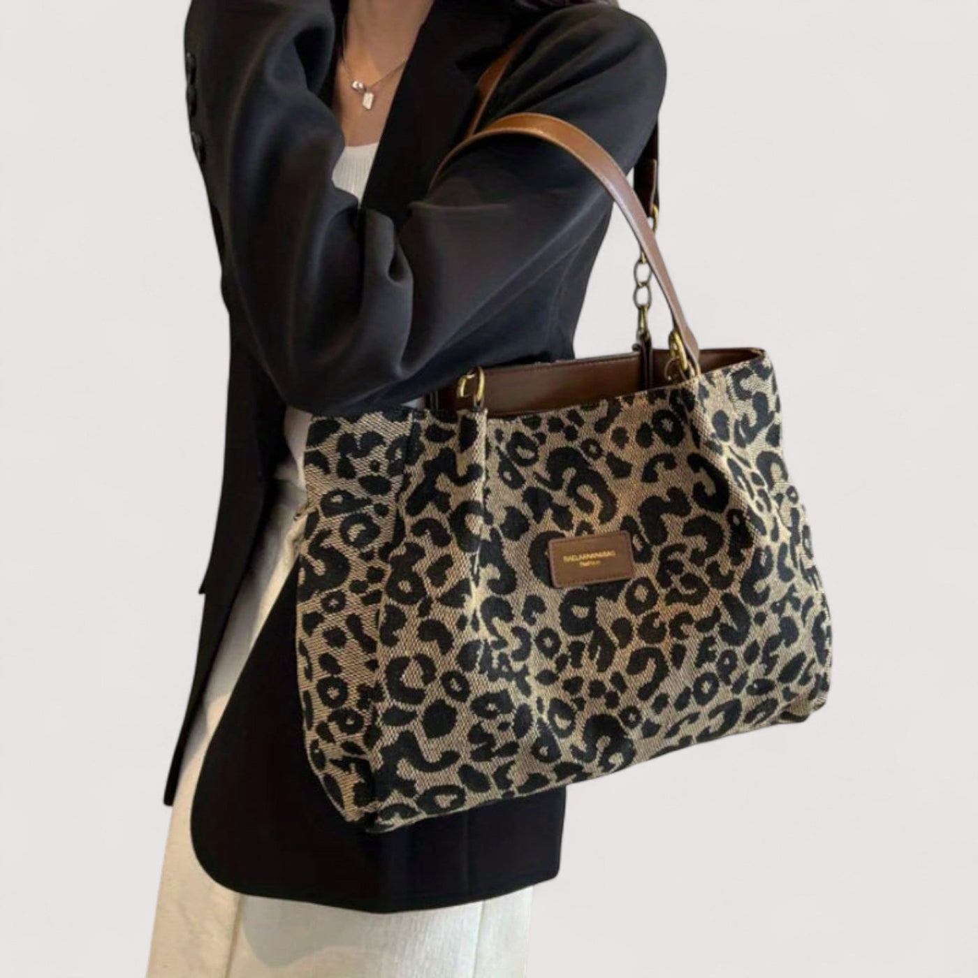 Anouk™ | Leopard Canvas Tote Bag