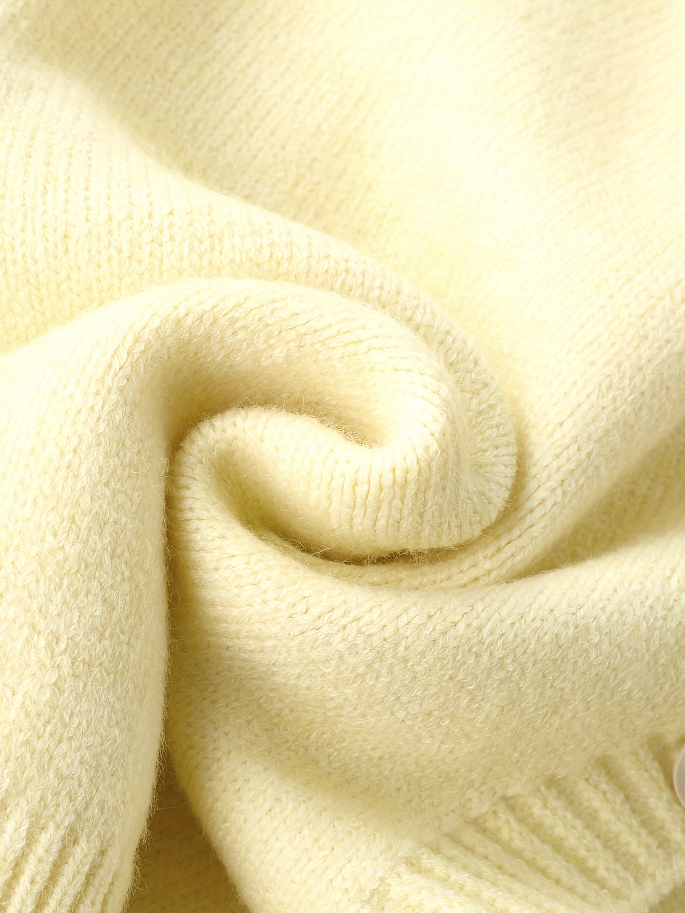 Ivy | Cozy Hooded Sweater