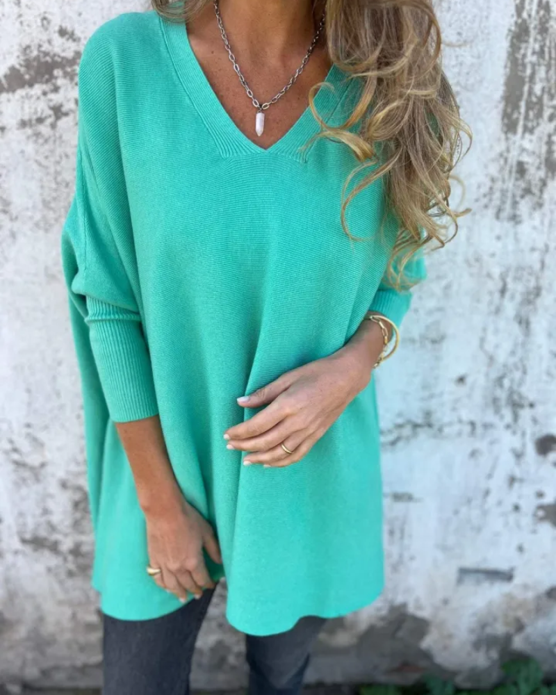 NORTHLINE STUDIO | OVERSIZED V-NECK SWEATER