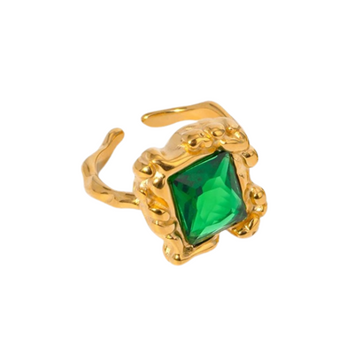 Emerald Stone Textured Ring