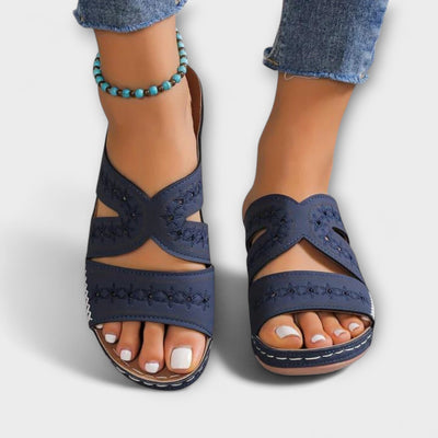 Deloura | Orthopedic Sandals