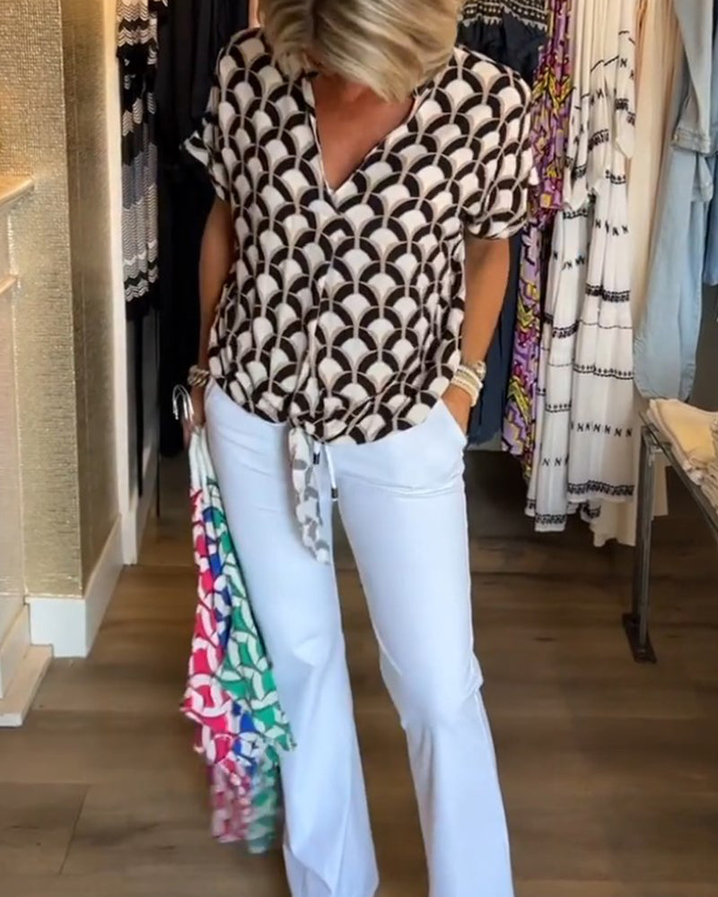 Lark - Women's Crew Neck Geometric Print Top