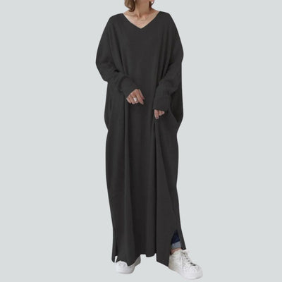 Avencea V-Neck Pullover Dress with Long Sleeves in Loose Fit