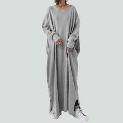 Avencea V-Neck Pullover Dress with Long Sleeves in Loose Fit