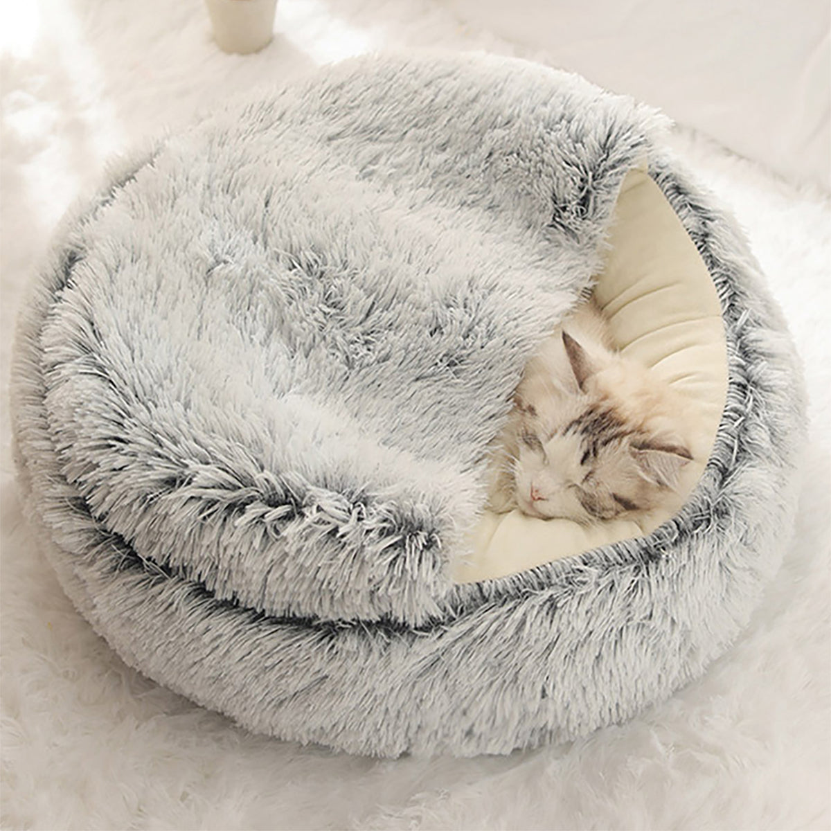 LunaNest™ — Cradle Your Pet in Soothing Warmth and Unshakable Calm