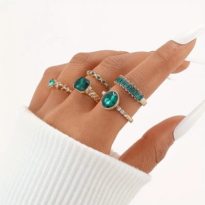 Zarina Exquisite Emerald Gold Ring Set