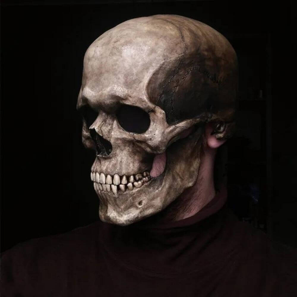 BoneWraith™ — Command Every Halloween with Jaw-Dropping Realism and All-Night Comfort