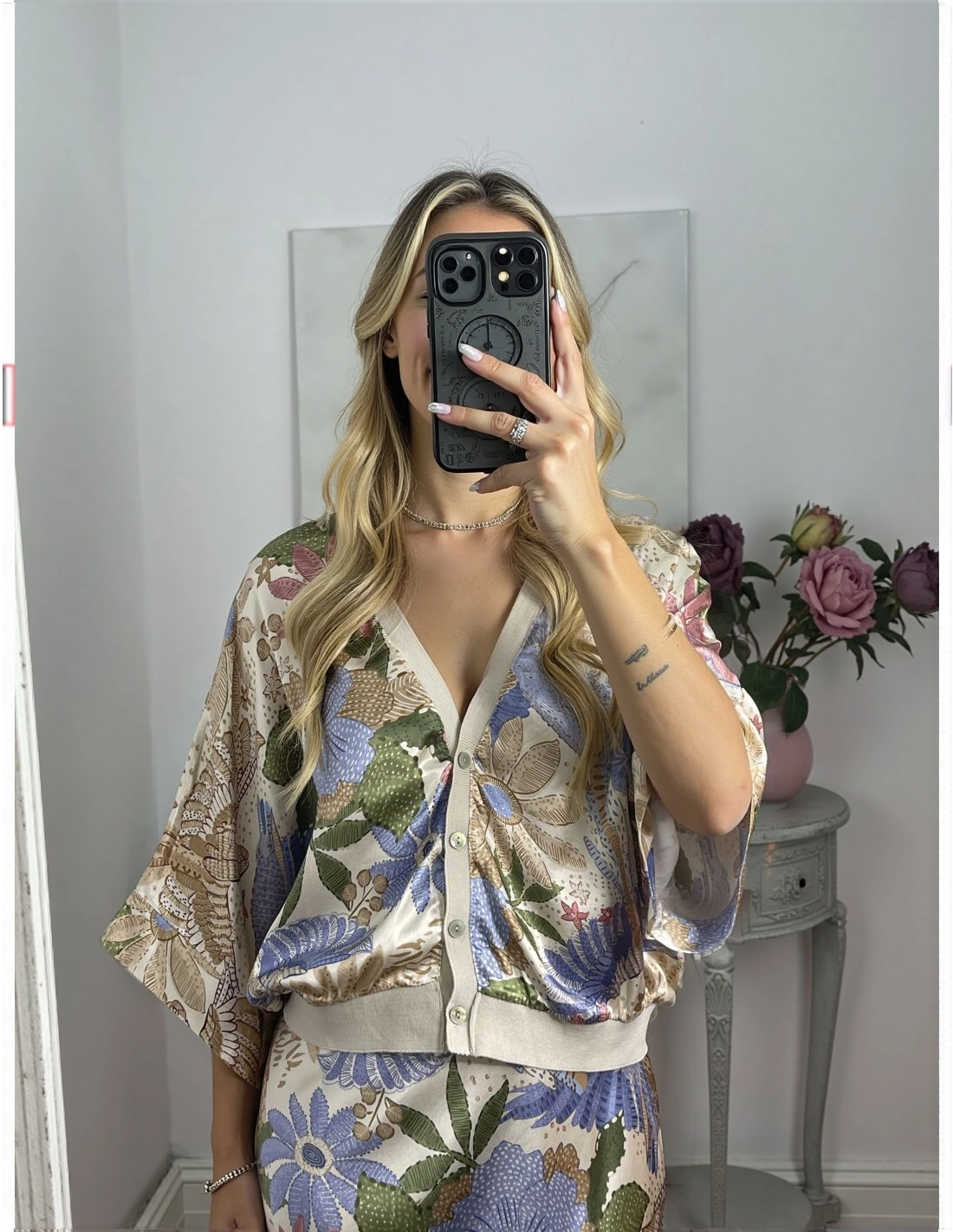 Exquisite Satin Floral Print Off-shoulder Shirt