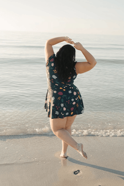 Agnieszka – Ruffled Swimsuit with Built-In Bust Support