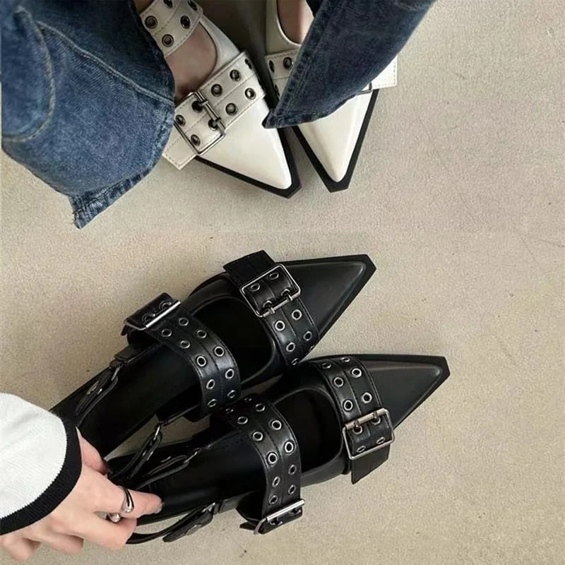 Adventurous and Elegant Lace Shoes