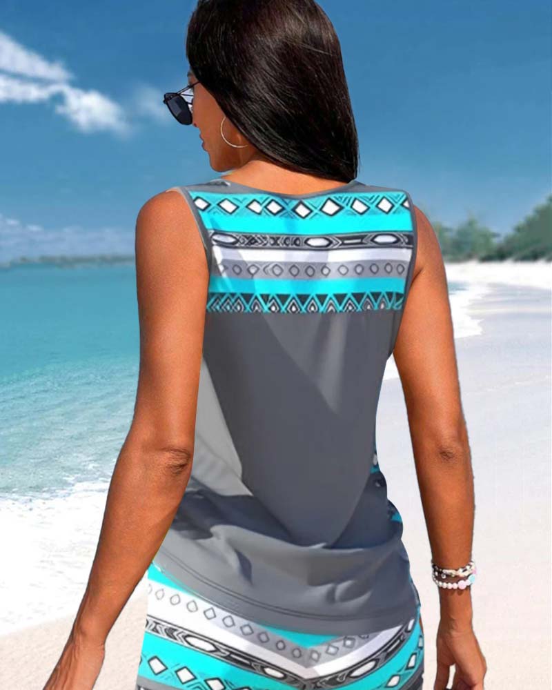 Radostawa – V-Neck Tankini with Geometric Print