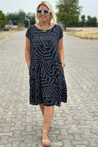 Nelia - Zebra Print Dress with Round Neck