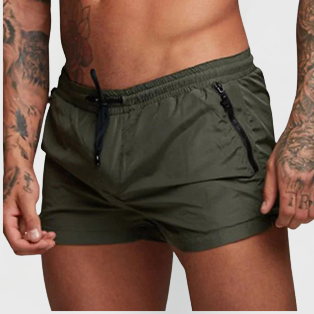 Enzo - Short swim trunks for a bold and functional style