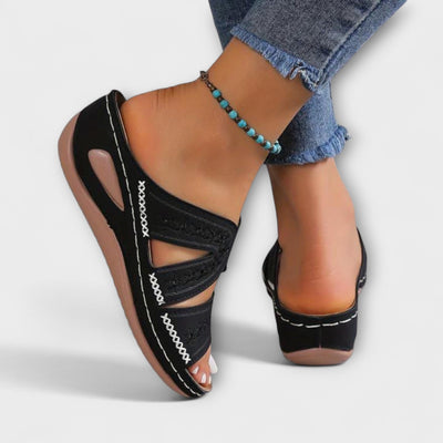 Deloura | Orthopedic Sandals