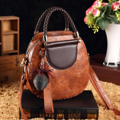 Vera - Sleek Crossbody