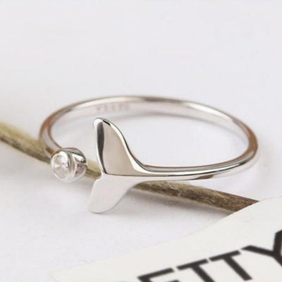Dolphin Tail Ring made of 925 Sterling Silver with Adjustable Zirconia