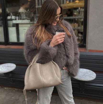 Avencea Winter Short Jackets made of Faux Fur with 100% Real Feathers