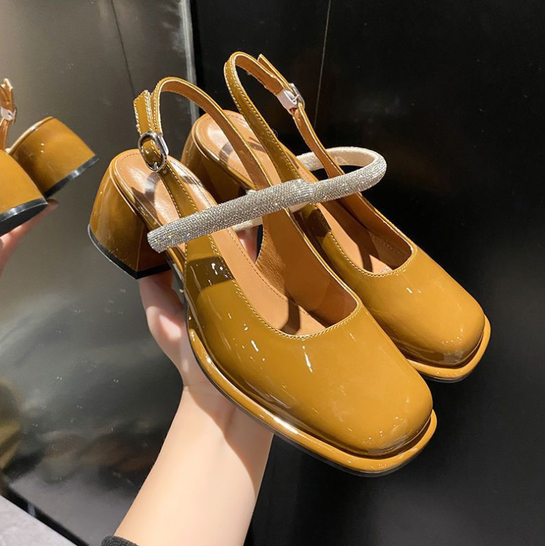 Nhycelle | Orthopedic Sandals