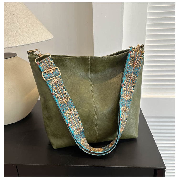 Stylish and practical shoulder bag for women