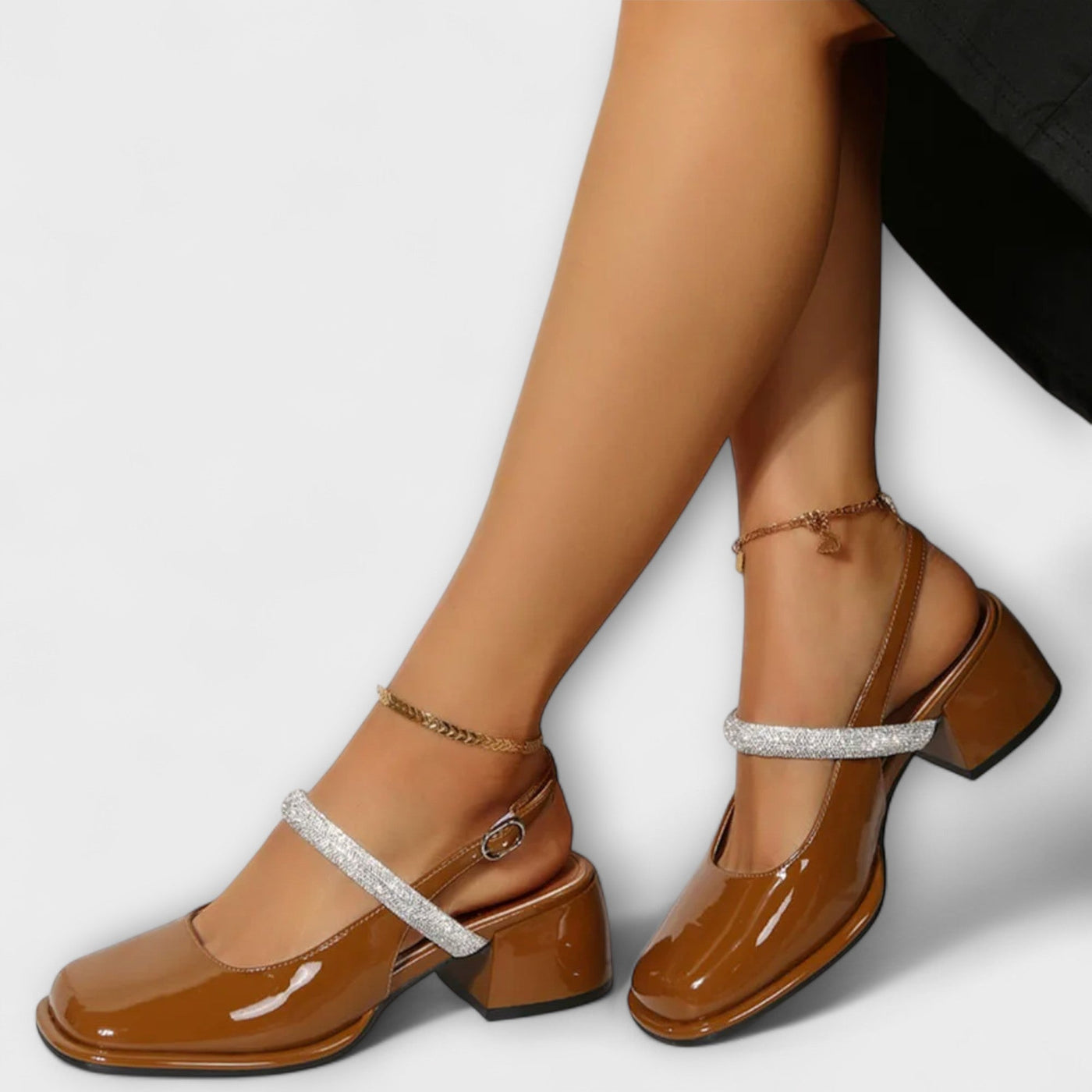Nhycelle | Orthopedic Sandals