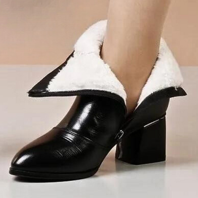 Women’s Ankle Boots – Textured Pattern – Block Heel – Side Buttons – Rounded Toe