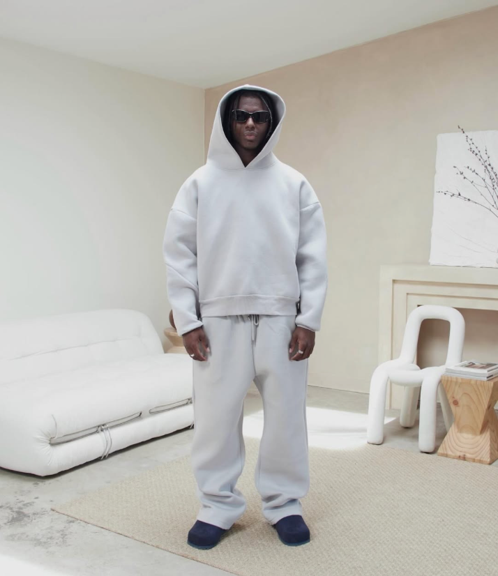 Ashton™ | Paris Outfit