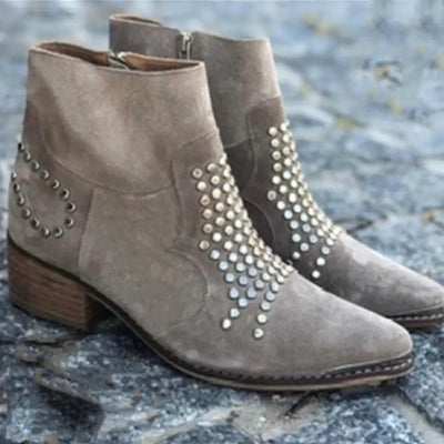 VALENTINA | ANKLE BOOTS WITH STUDS