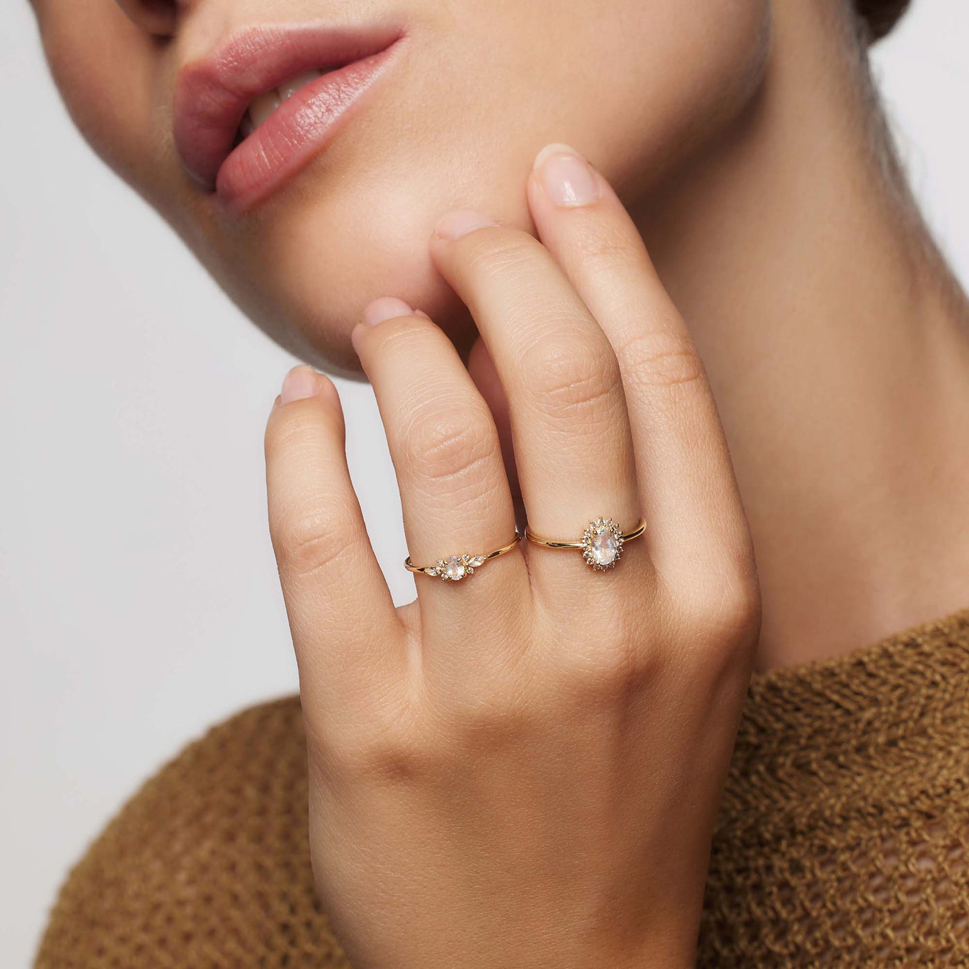Moonstone Muse Ring | Gold 14k