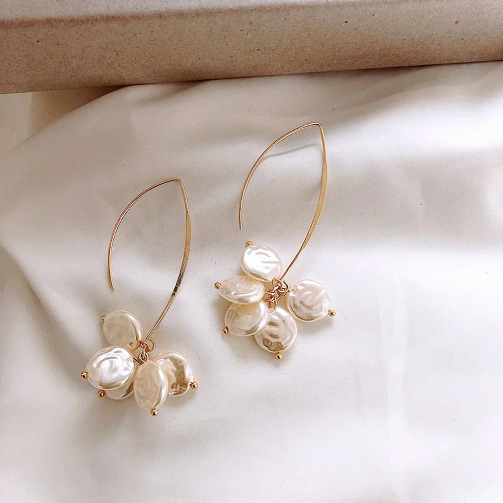 Elegant Pearl Crystal Earrings