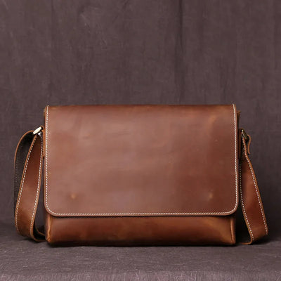 Vinthentic Men's Retro Leather Crossbody Bag