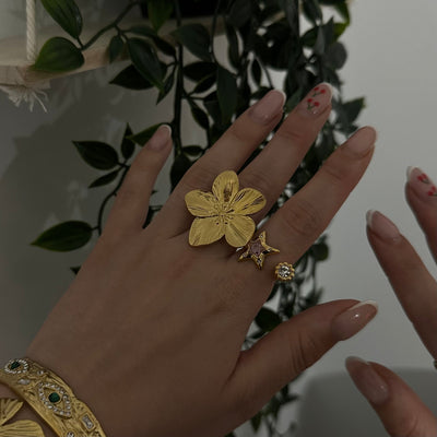 Anaya Flower Ring