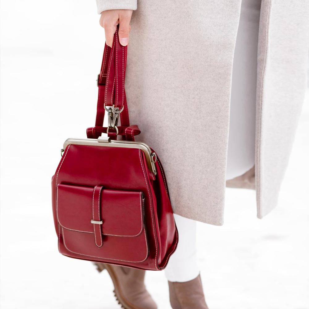Victoria | Water-Repellent Crossbody Bag by Hannah