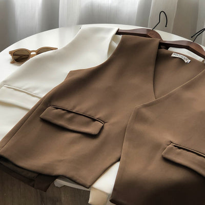 Isabelle DeLacroix L’Inspiration Moderne Vest