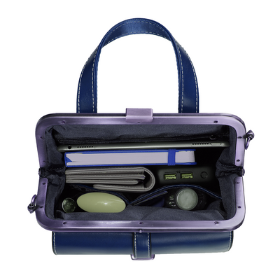 Victoria | Water-Repellent Crossbody Bag by Hannah