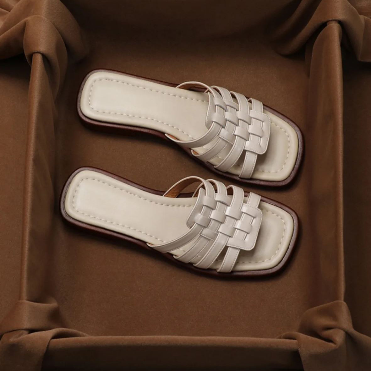 "L'Aura Isolana" Slippers